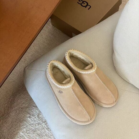 UGG Tasman Slipper Sand - Picture 9 of 9